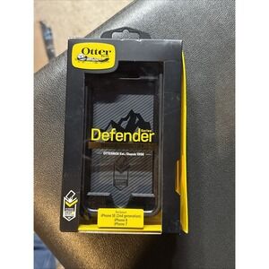 Otterbox Defender Case w/ Holster for iPhone 8 iPhone 7 iPhone SE 2nd Gen Black